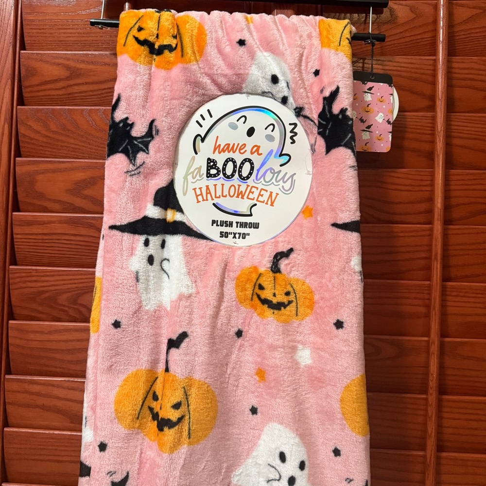 PINK GHOST BLANKET